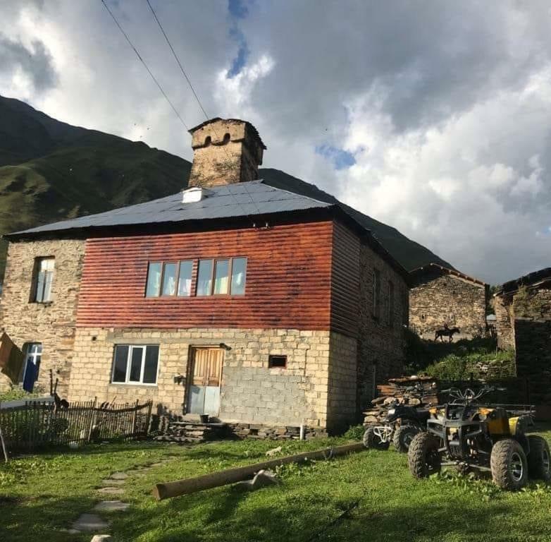 Erasti Guesthouse Ushguli Exterior foto